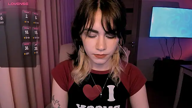 Snapshot of _selectrra chatting on January 12, 2025, 2:19 pm selectrra online show from January 12, 2025, 2:19 pm