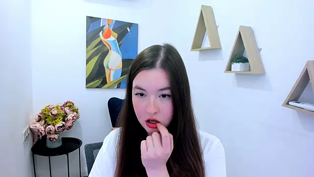 Snapshot of WishToBloom chatting on April 7, 2026, 7:04 pm WishToBloom online show from April 7, 2026, 7:04 pm