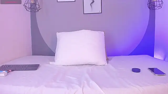 Snapshot of sarita_duque chatting on March 26, 2026, 12:14 pm sarita duque online show from March 26, 2026, 12:14 pm