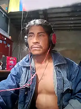 Snapshot of davidatration15 chatting on June 10, 2026, 3:30 am davidatration15 online show from June 10, 2026, 3:30 am
