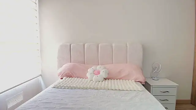 Zoe olsen online show from March 11, 2026, 4:56 pm