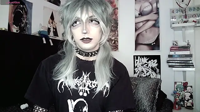 kiiler queen online show from May 6, 2026, 3:49 pm