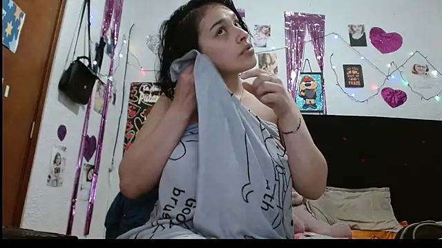 Snapshot of Saray_extrovert_ chatting on February 1, 2025, 2:58 am Saray extrovert online show from February 1, 2025, 2:58 am