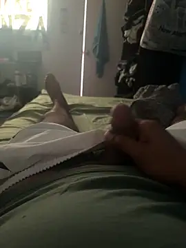 Snapshot of Kammxxx chatting on April 8, 2026, 2:40 pm Kammxxx online show from April 8, 2026, 2:40 pm