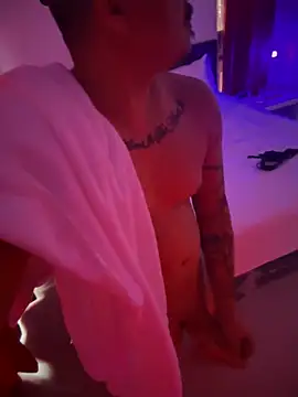 Snapshot of PeterGrandee chatting on February 3, 2025, 11:58 pm PeterGrandee online show from February 3, 2025, 11:58 pm