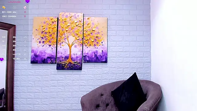 Paula Desousa online show from May 25, 2026, 7:34 pm