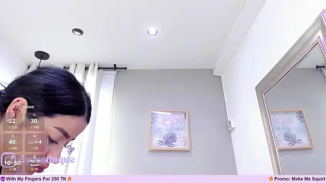 Paula Desousa online show from December 1, 2025, 7:48 pm