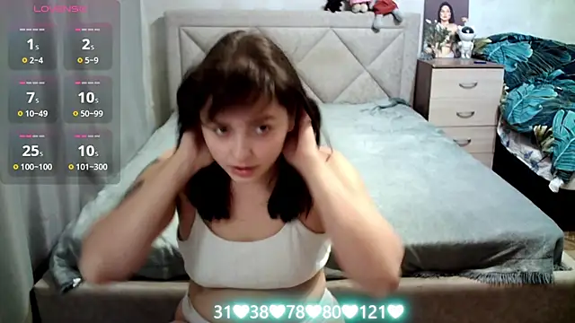 juliettkalen online show from October 15, 2025, 4:11 am