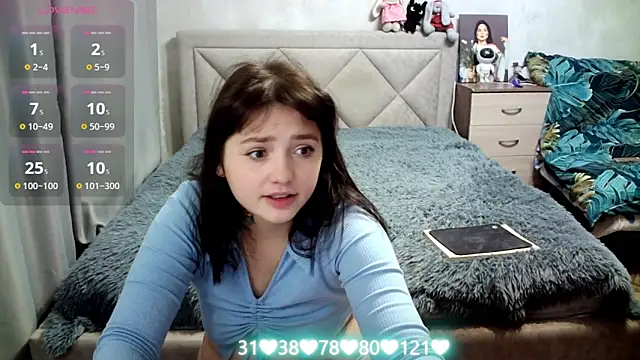 juliettkalen online show from September 14, 2025, 4:35 am