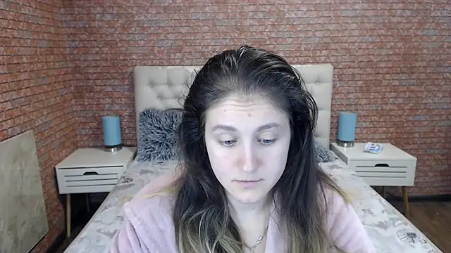 Snapshot of Holliy_Cooper chatting on September 23, 2025, 7:15 am Holliy Cooper online show from September 23, 2025, 7:15 am