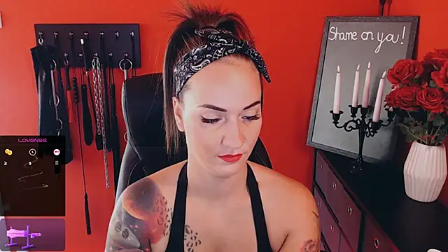 Snapshot of _Jane_Warren_ chatting on September 18, 2025, 7:44 am Jane Warren online show from September 18, 2025, 7:44 am