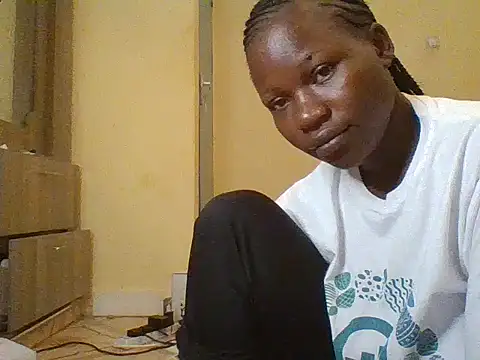 prettychic5 online show from February 16, 2026, 7:29 am