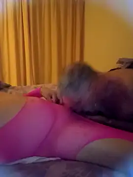 Snapshot of adriaan1975 chatting on November 2, 2025, 3:33 am adriaan1975 online show from November 2, 2025, 3:33 am