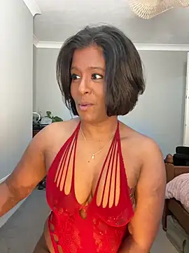 Snapshot of RoseMelanie chatting on March 10, 2026, 8:29 am RoseMelanie online show from March 10, 2026, 8:29 am