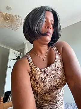 RoseMelanie online show from May 18, 2026, 12:54 pm