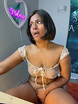 Snapshot of RoseMelanie chatting on April 11, 2026, 7:45 am RoseMelanie online show from April 11, 2026, 7:45 am