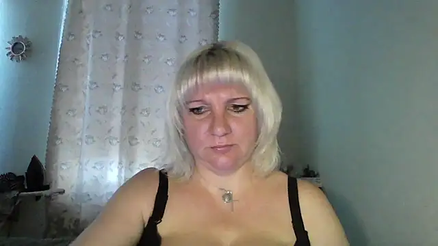 MeilomaWesa online show from November 3, 2025, 12:31 pm