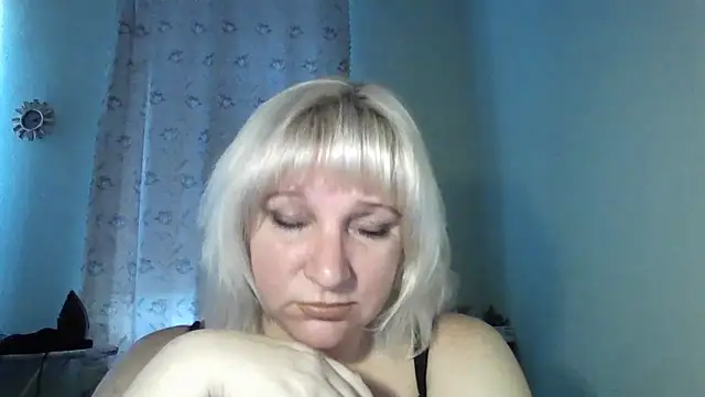 MeilomaWesa online show from November 4, 2025, 12:09 pm