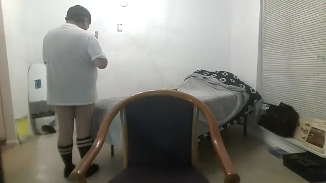 Peachestabby147 online show from February 19, 2026, 8:22 am