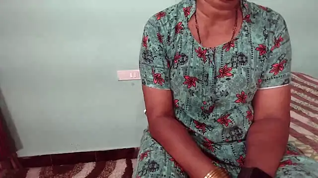 Snapshot of shrutitelugu69 chatting on December 22, 2025, 6:46 am shrutitelugu69 online show from December 22, 2025, 6:46 am