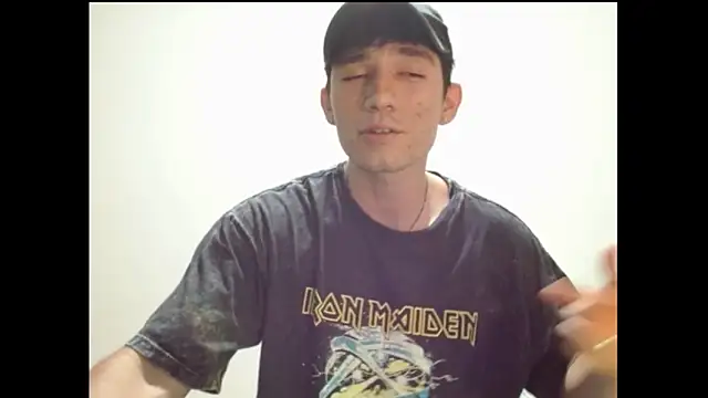 Snapshot of ChicoMaloFfF chatting on March 2, 2026, 1:17 am ChicoMaloFfF online show from March 2, 2026, 1:17 am