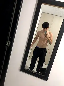 Snapshot of ChicoMaloFfF chatting on October 11, 2025, 11:28 pm ChicoMaloFfF online show from October 11, 2025, 11:28 pm