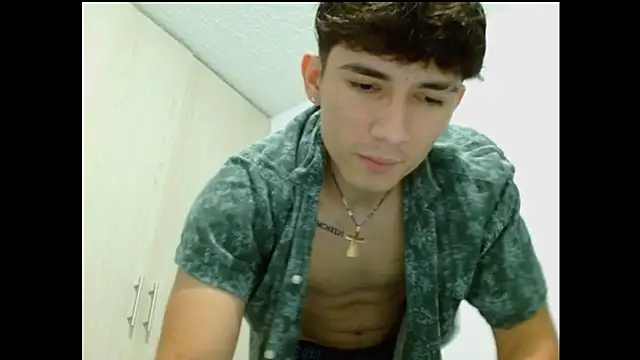 Snapshot of ChicoMaloFfF chatting on September 27, 2025, 8:26 pm ChicoMaloFfF online show from September 27, 2025, 8:26 pm