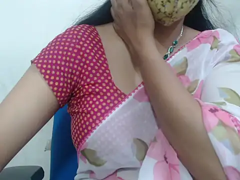 Lovely Siri 23 online show from October 28, 2025, 4:57 am