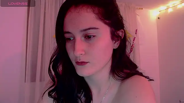 Snapshot of AlissonnFoxx chatting on February 23, 2025, 5:01 am AlissonnFoxx online show from February 23, 2025, 5:01 am