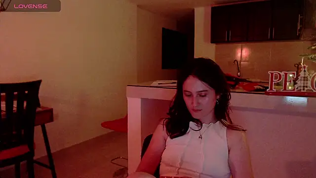 Snapshot of AlissonnFoxx chatting on December 28, 2024, 1:39 am AlissonnFoxx online show from December 28, 2024, 1:39 am