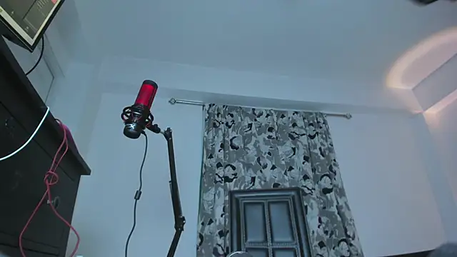 Snapshot of eileen_pinkman chatting on November 28, 2025, 4:01 am eileen pinkman online show from November 28, 2025, 4:01 am