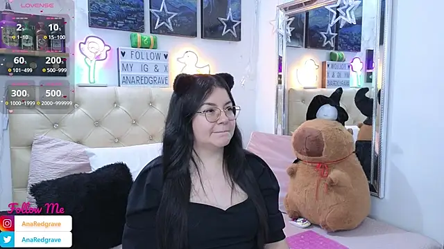 AnnaRedgrave online show from December 5, 2025, 2:04 pm