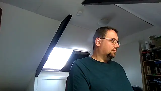 rdewaard81 online show from September 19, 2025, 9:13 am