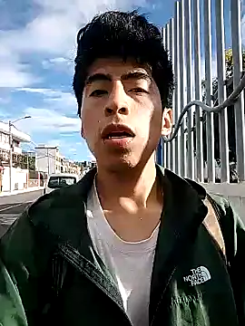 Alexander9827 online show from December 24, 2024, 9:33 pm