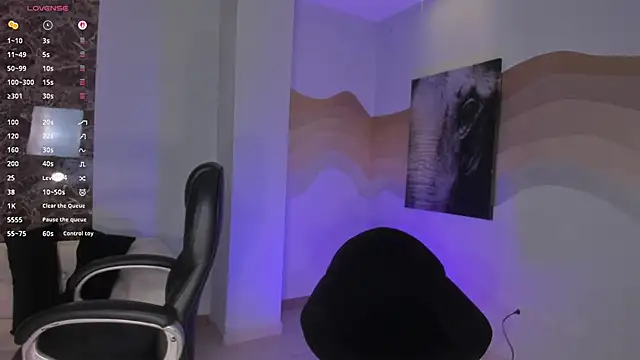 Snapshot of LizzHamilton__ chatting on February 12, 2026, 9:03 pm LizzHamilton online show from February 12, 2026, 9:03 pm