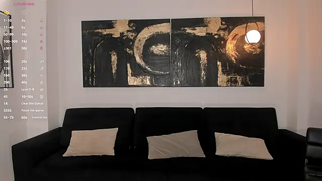 LizzHamilton   online show from March 7, 2026, 8:03 pm