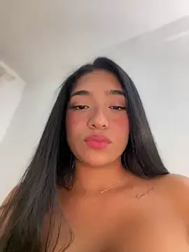 Bellafr online show from November 9, 2025, 6:56 pm