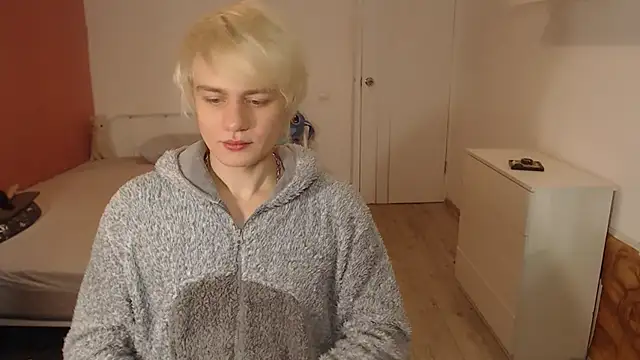 Snapshot of Oliver_sweet_ chatting on January 16, 2026, 2:04 am Oliver sweet online show from January 16, 2026, 2:04 am