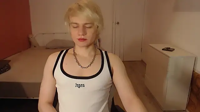 Snapshot of Oliver_sweet_ chatting on February 8, 2026, 1:58 am Oliver sweet online show from February 8, 2026, 1:58 am