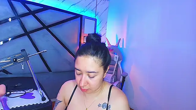 sayumi dirty online show from April 2, 2026, 7:20 pm