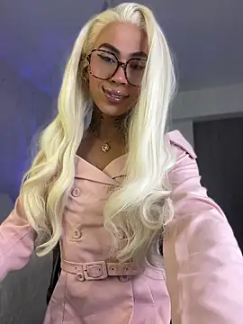 Miss sagitario online show from May 13, 2026, 12:12 pm