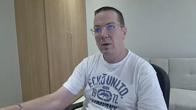 BrettJ81 online show from March 8, 2026, 1:03 pm