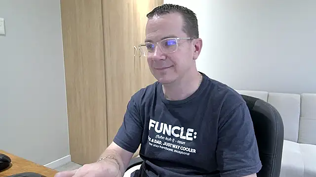 BrettJ81 online show from October 15, 2025, 2:36 pm