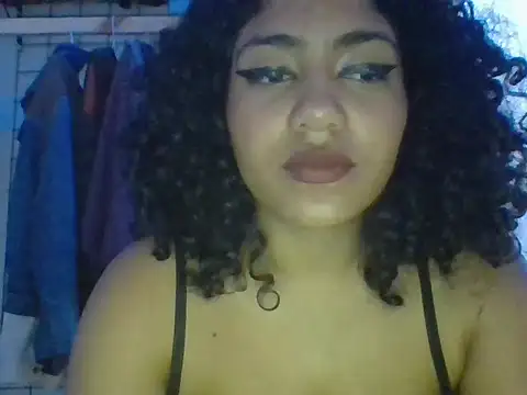 Snapshot of savanahottie chatting on November 23, 2025, 12:48 pm savanahottie online show from November 23, 2025, 12:48 pm