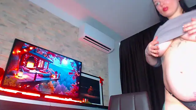 Laya Moon online show from October 28, 2025, 8:46 am