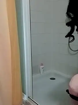 JOHANNA9MOI02 online show from September 20, 2025, 4:34 pm