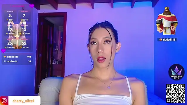 Snapshot of alicee_salvatore chatting on January 16, 2025, 4:49 am alicee salvatore online show from January 16, 2025, 4:49 am