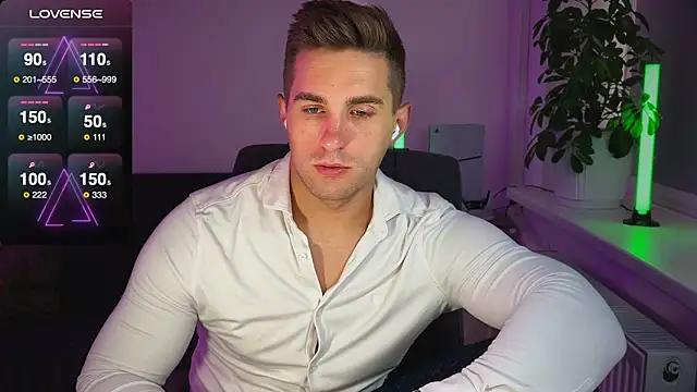 Snapshot of Sweeet__boy chatting on September 22, 2025, 5:57 am Sweeet boy online show from September 22, 2025, 5:57 am