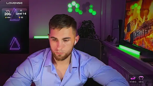 Sweeet  boy online show from October 28, 2025, 1:32 pm