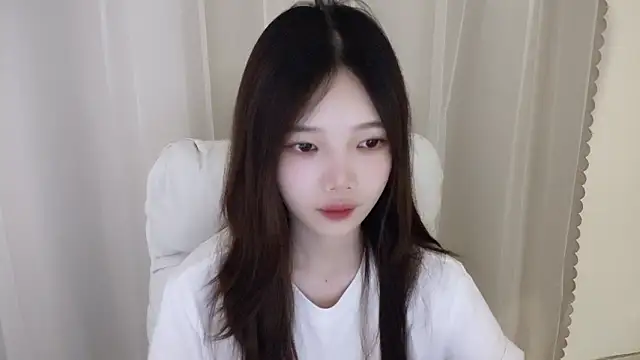 Doki-- online show from February 28, 2025, 5:04 pm